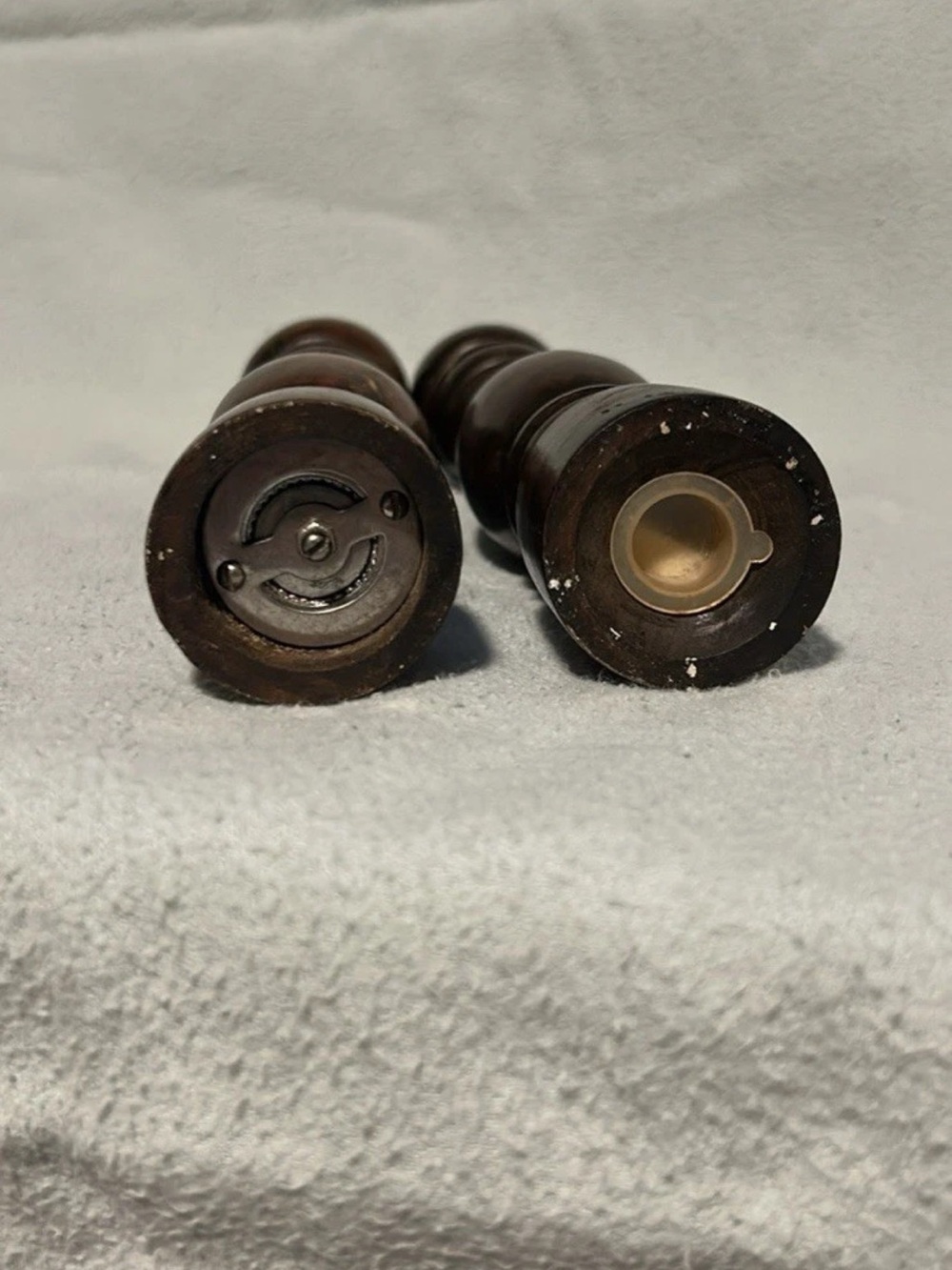Vintage Dark Brown Turned Wooden Salt and Pepper Mills - Picture 2 of 4